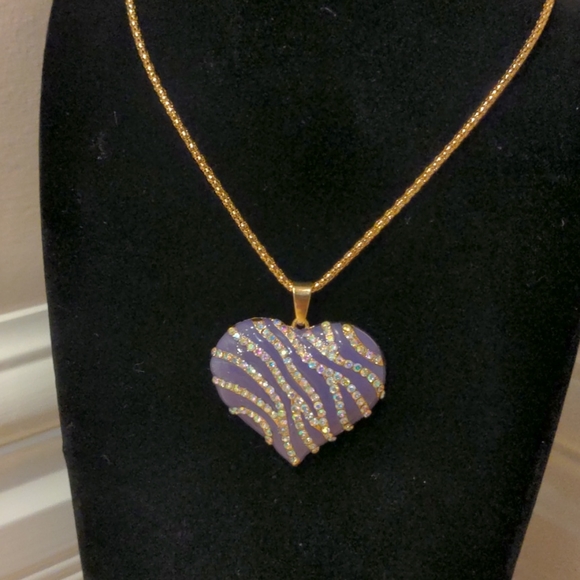 🌸3/$25 - NWOT Betsey Johnson Heart Necklace - Picture 2 of 3